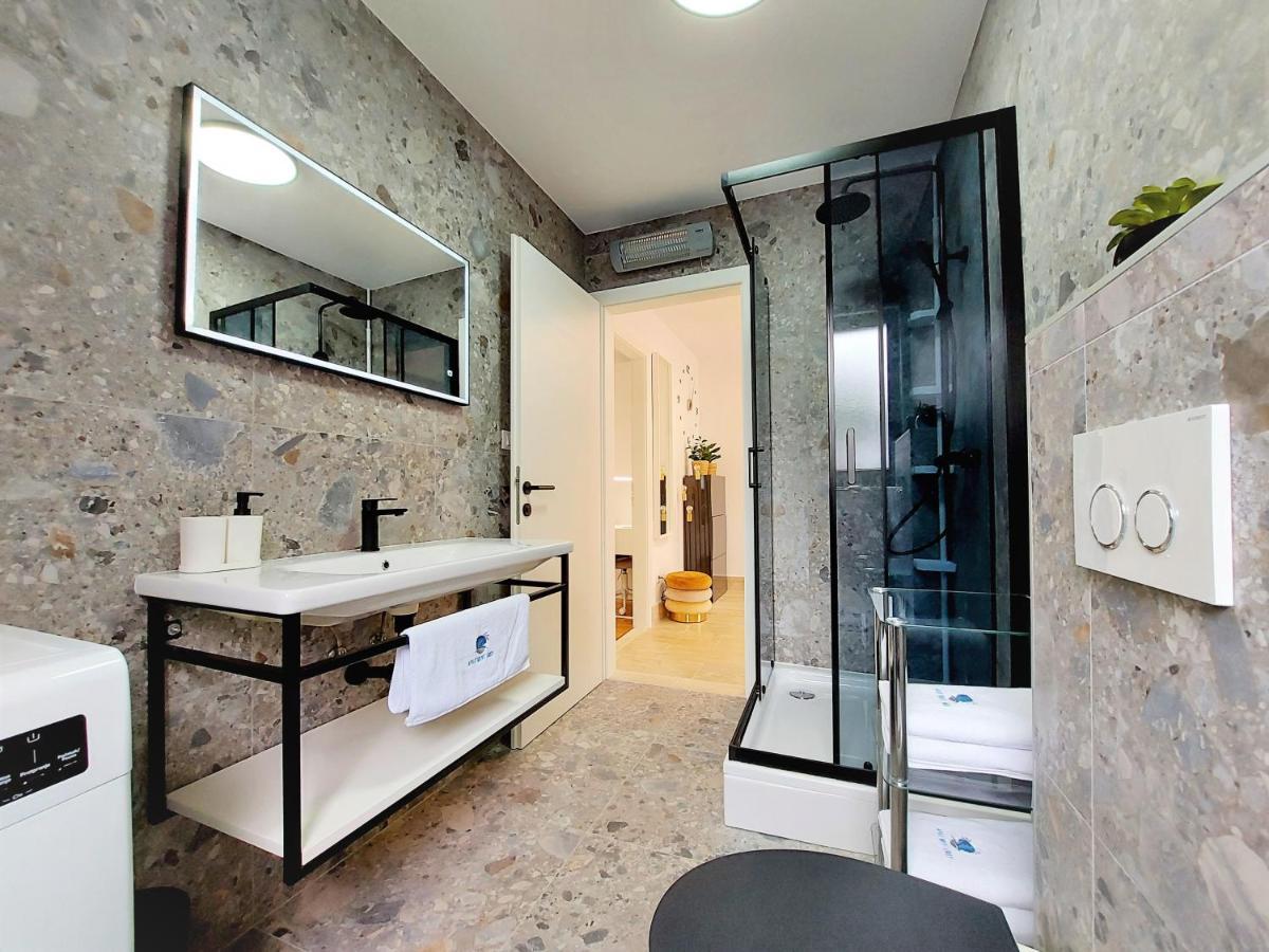 Apartment Emily Slatine Buitenkant foto